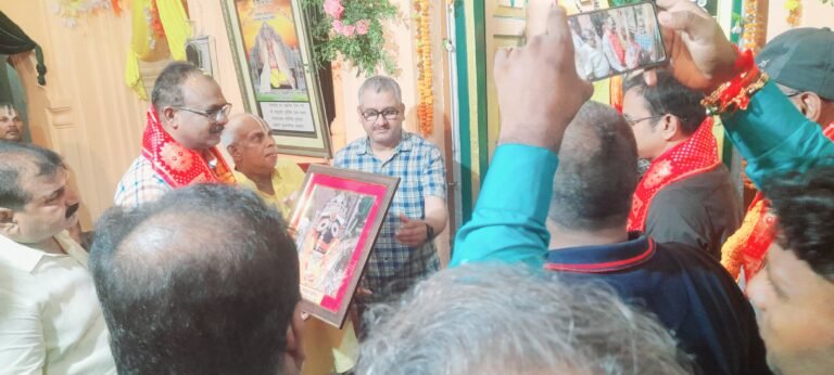 जिलाधिकारी ने भगवान जगन्नाथ का पूजन कर की सबके मंगल की कामना।*