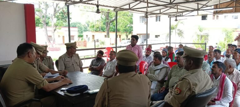 पर्व में खलल डालने वालों की खैर नहीं – निचलौल सीओं