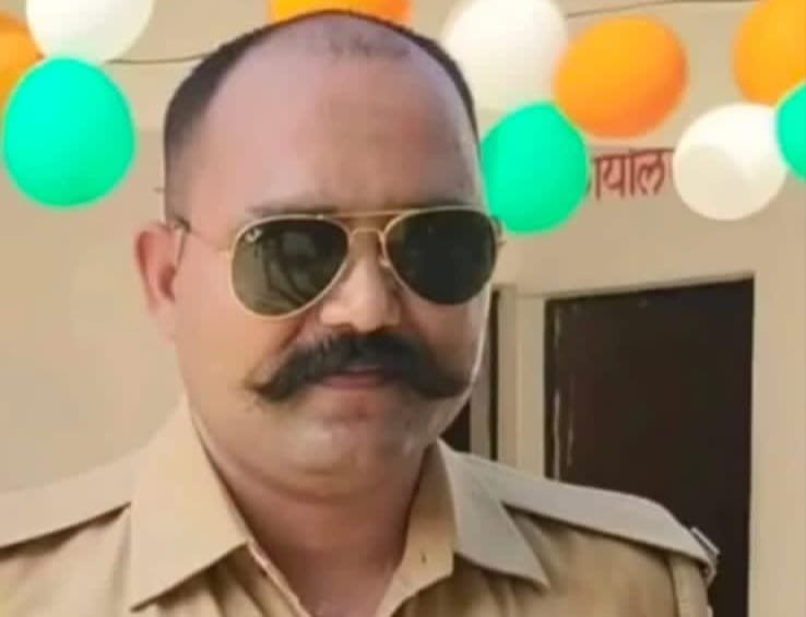 दो बच्चों की माँ से दुष्कर्म एवं गर्भपात कराने का आरोपी सिपाही गया जेल