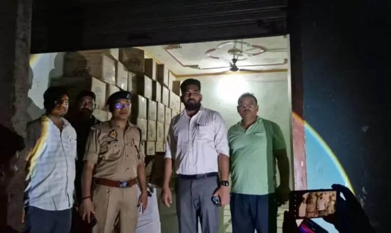 नेपाल तस्करी के लिए रखा गया 3 लाख रुपये का विदेशी माल बरामद, ठूठीबारी पुलिस की बड़ी कार्रवाई*