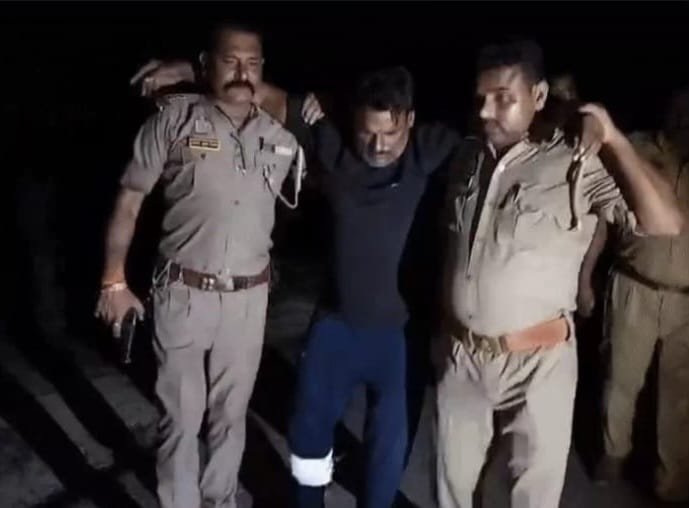 अखंड नगर पुलिस की गौकशो से मुठभेड़ में 25 हजार का इनामी अब्दुल सलाम हुआ घायल