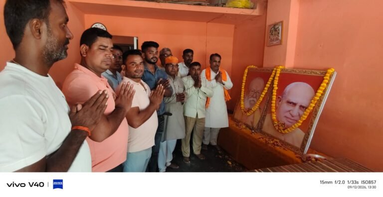 महंत अवैद्यनाथ और दिग्विजयनाथ को श्रद्धांजलि, बताए मार्ग पर चलने का लिया संकल्प